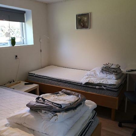 Commuter Room For One Or Two People Munkebo Esterno foto